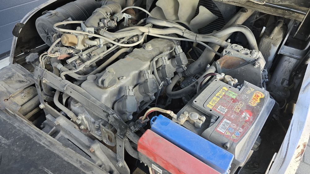 Wózek widłowy NISSAN 2,5 tony triplex przesuw , wolny skok ,udt