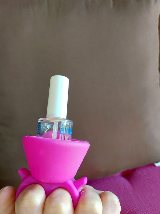 Suporte de dedos para o verniz