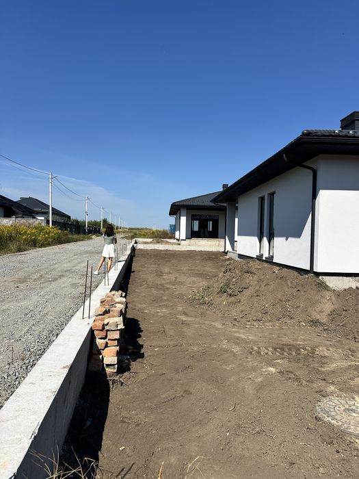 Продам сучасний будинок з гаражем на 6 сотках