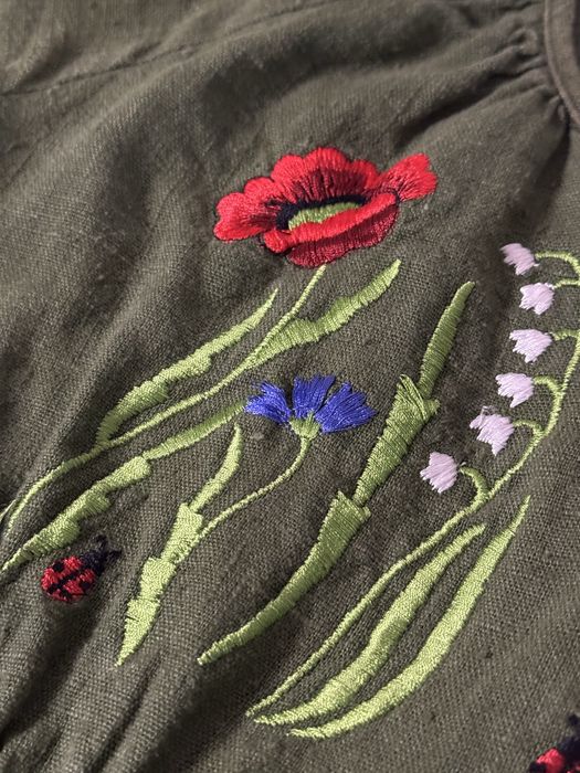 Зелена сукня вишиванка з маками, волошками та конваліями