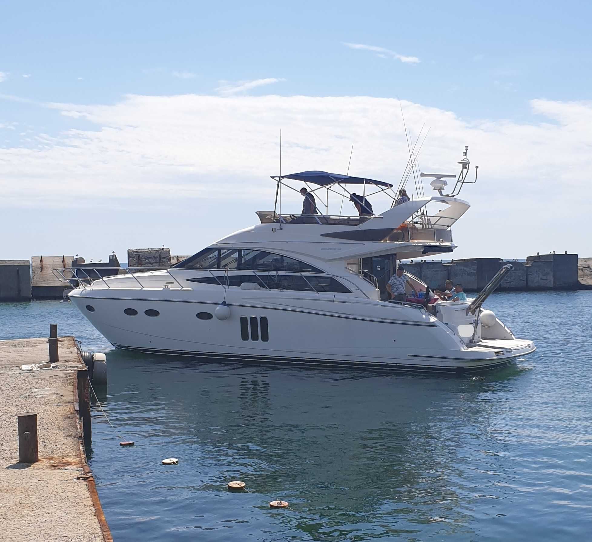 PRINCESS 54 Flybridge ( Принцесс 54 с Флайбриджем ) моторная яхта