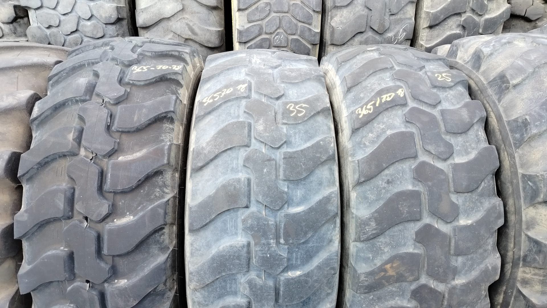Opona 365/70 R18