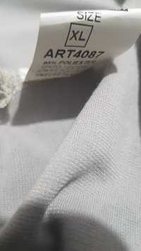 Жіночий піджак стан нового розмірXL
Привезений з Італії.
Розмір L.
З