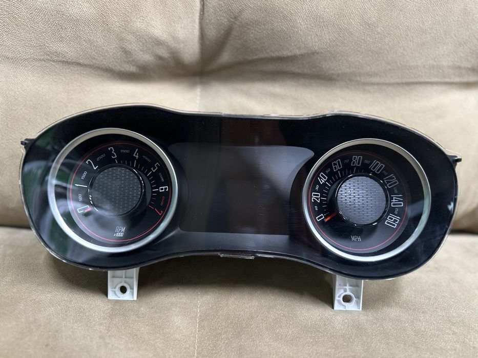 Щиток/панель приборів Dodge challenger 2018-…