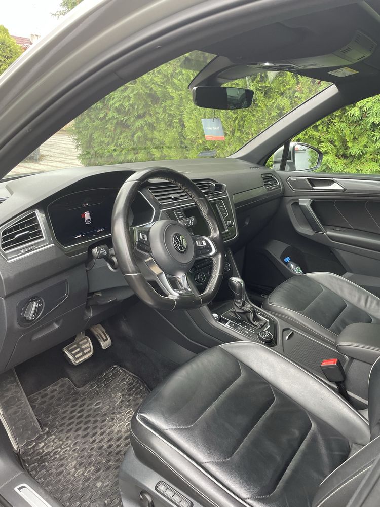 Tiguan 5N 2017 Highline 2.0 TSI BT najbogatsza wersja