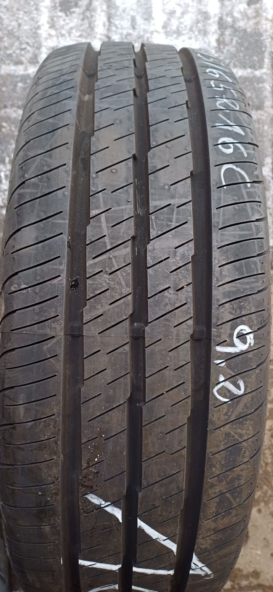 CONTINENTAL 215/65R16C 109/107T , pojedyńcza opona letnia wzmacniana.