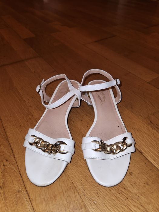 Sandálias Brancas