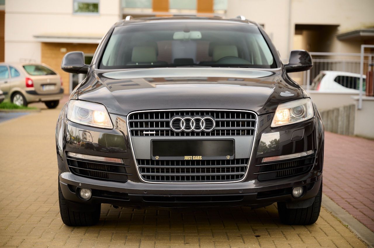 Audi Q7 3.0 V6 TDI 232PS / quattro / TipTronic / Bi-Xenon / BOSE / Zarej w PL