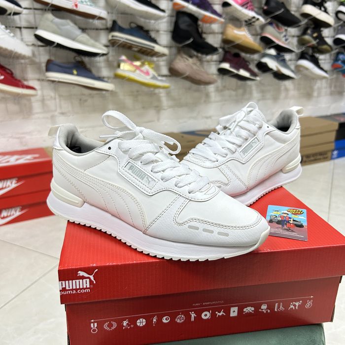 Чоловічі кросівки Puma R78 спортивні шкіряні 41,5 р білі класичні бу