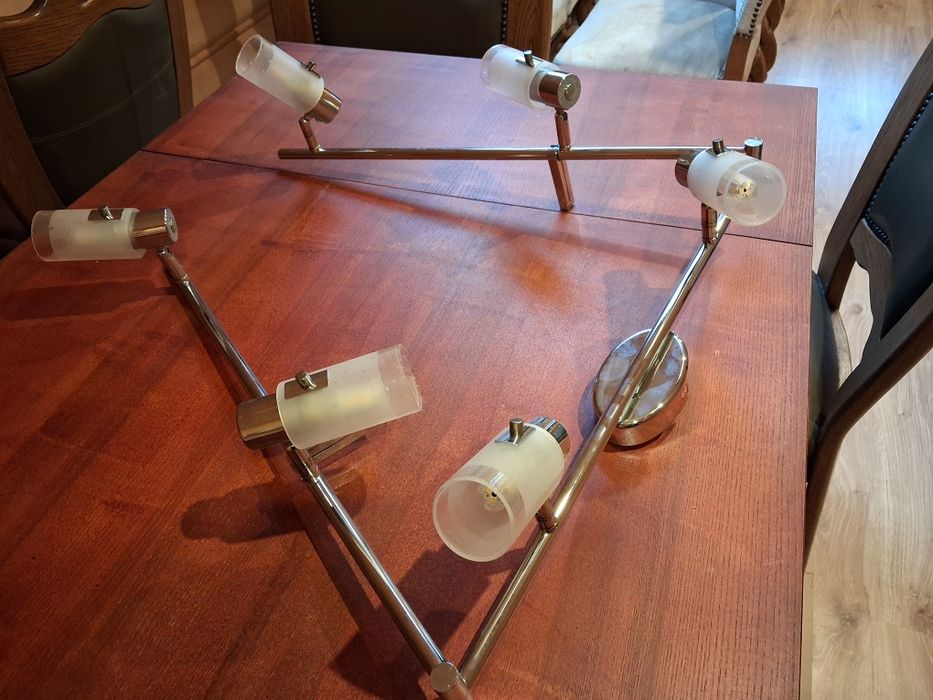 Lampa sufitowa wiszaca
