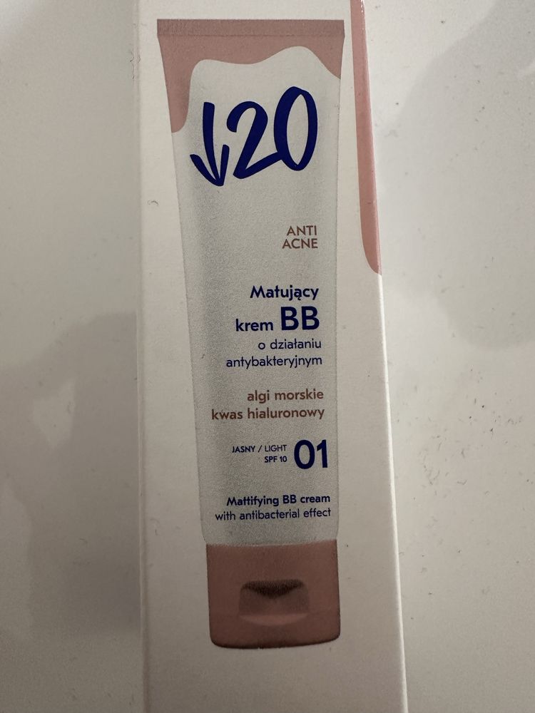 Krem BB matujący Under 20 Jasny Light 01 SPF10