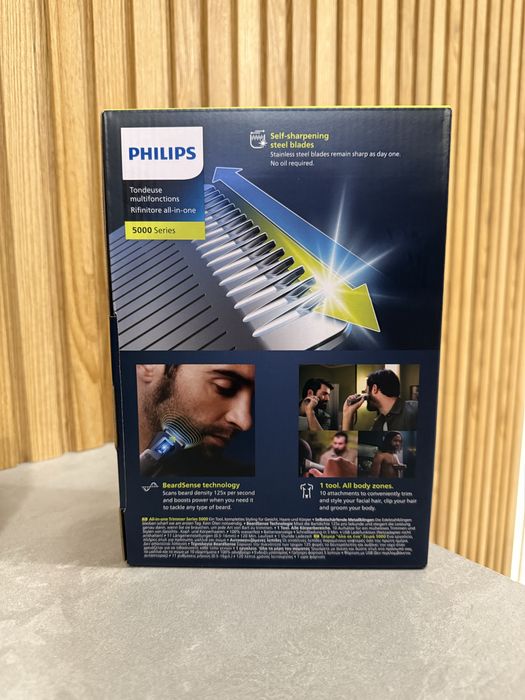 Машинка для стрижки + тример Philips Series 5000 Multigroom MG5920/15