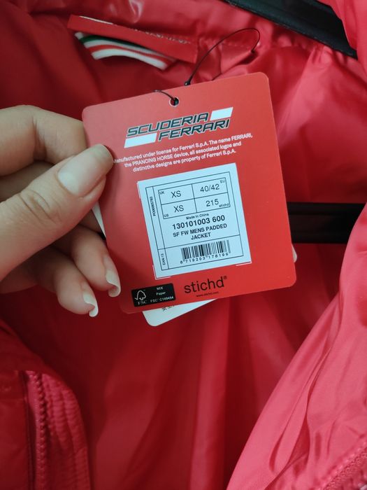 Nowa kurtka Ferrari