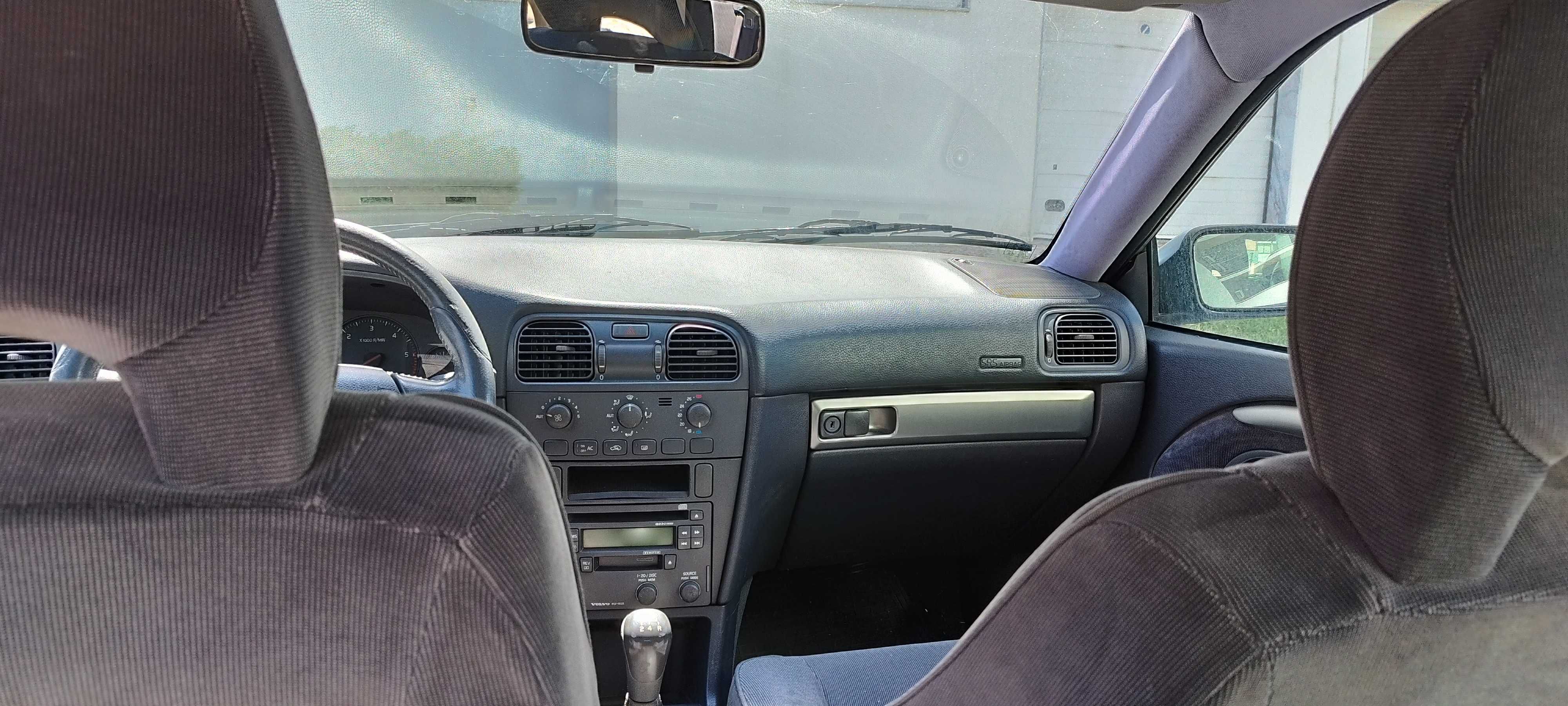 volvo v40 2003 cinza