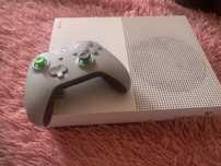 Продам приставку Xbox One S 1 tb