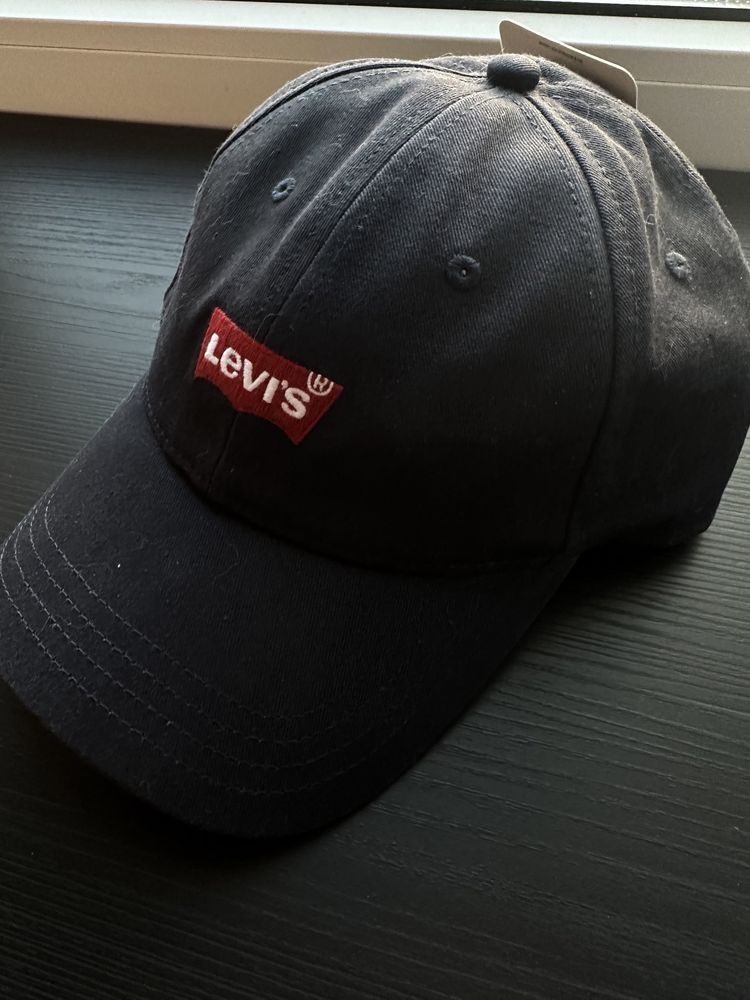 Кепки Levi’s