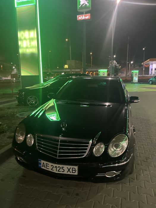 Mercedes-Benz E230 W211