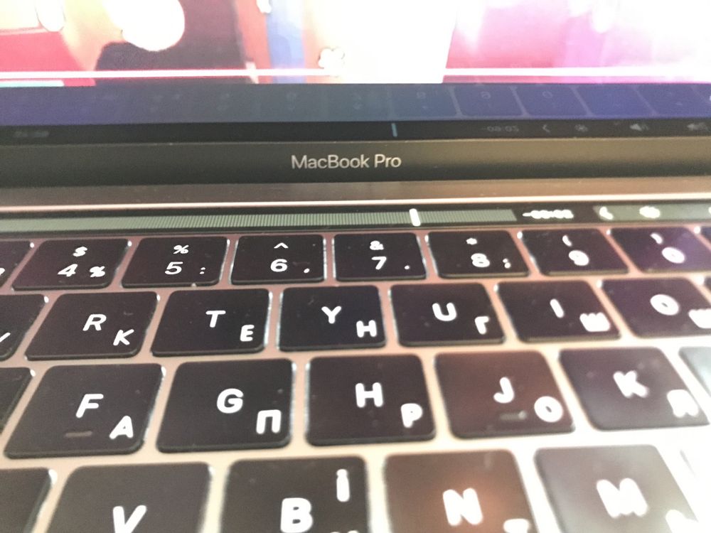 Apple Macbook pro model A1989