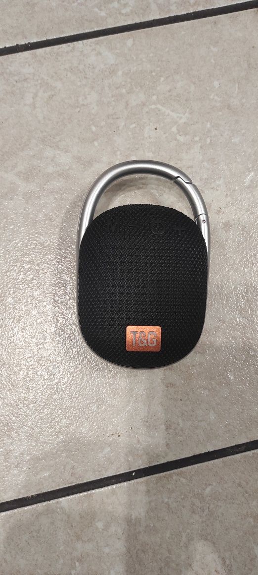 Głośnik Bluetooth,z USB ,wejście karta sd,ma zapięcie do paska