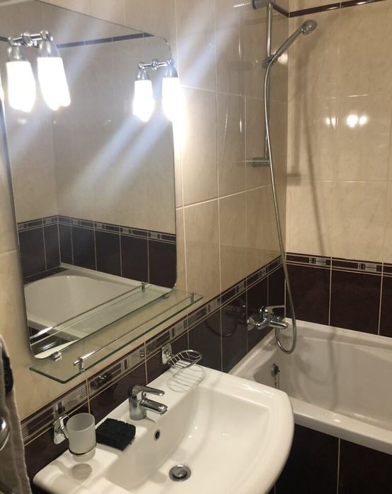 Двухкомнатная квартира.  Автономное отопление.  Соборности