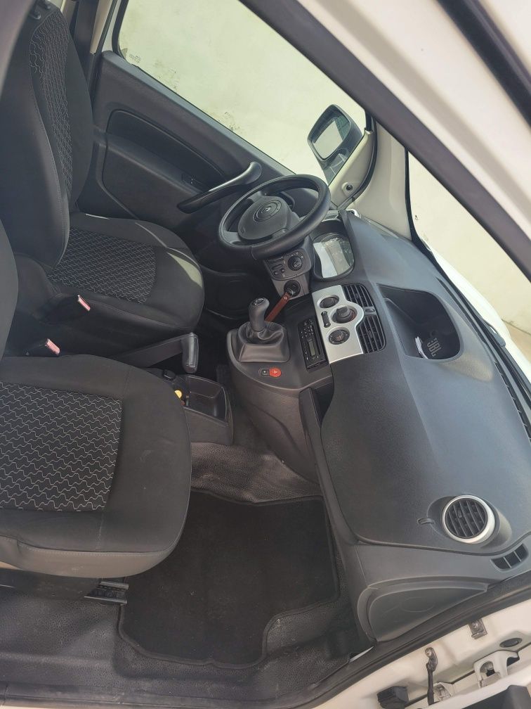 2012 Renault Kangoo Maxi 1.5 dCi - 5 Seater Van