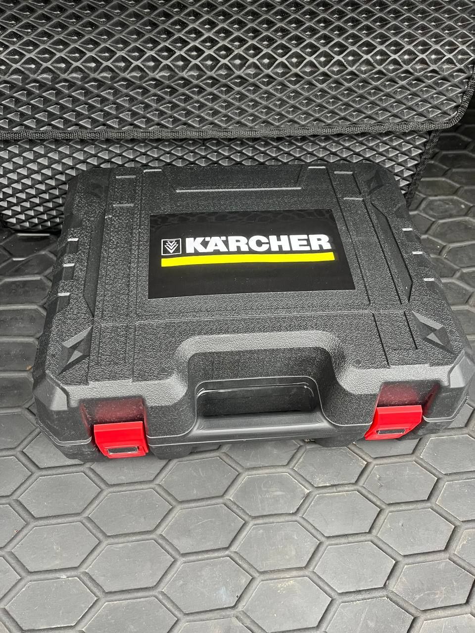 Мийка авто високого тиску акумуляторна 48V портативна керхер Kercher