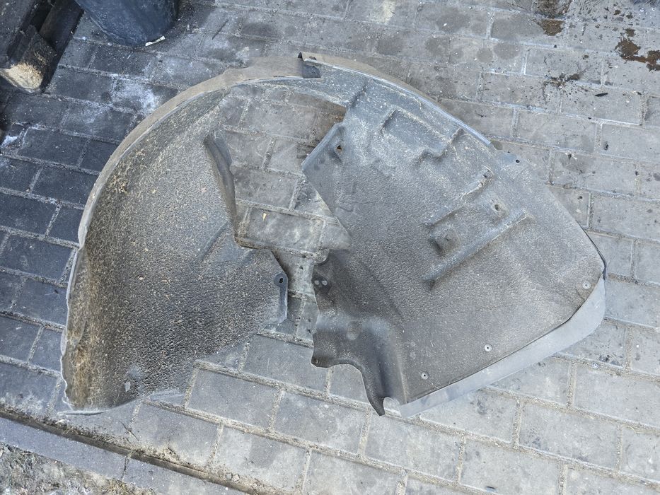 Nadkole prawy przód audi a4 b8 lift materiał