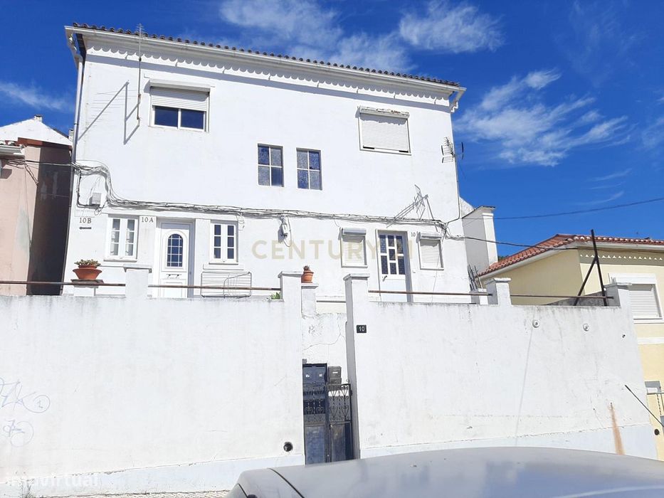 Moradia Bifamiliar com Anexo lote terreno 518m2, Vialonga, Vila Franca