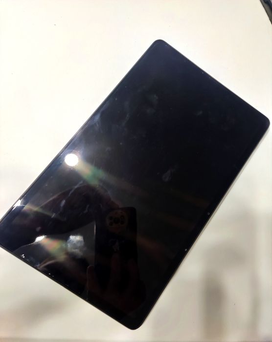 Продам планшет lenovo.