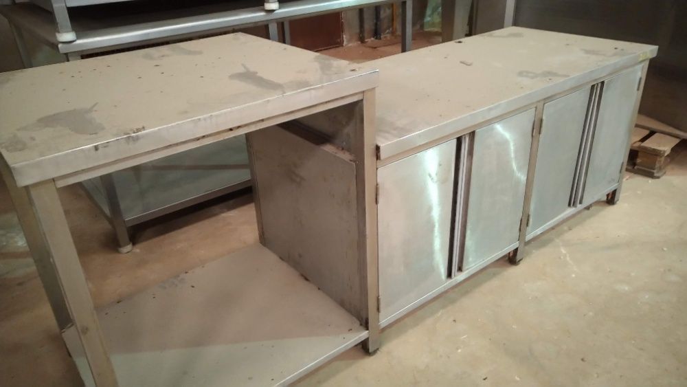 Armário de inox de chão