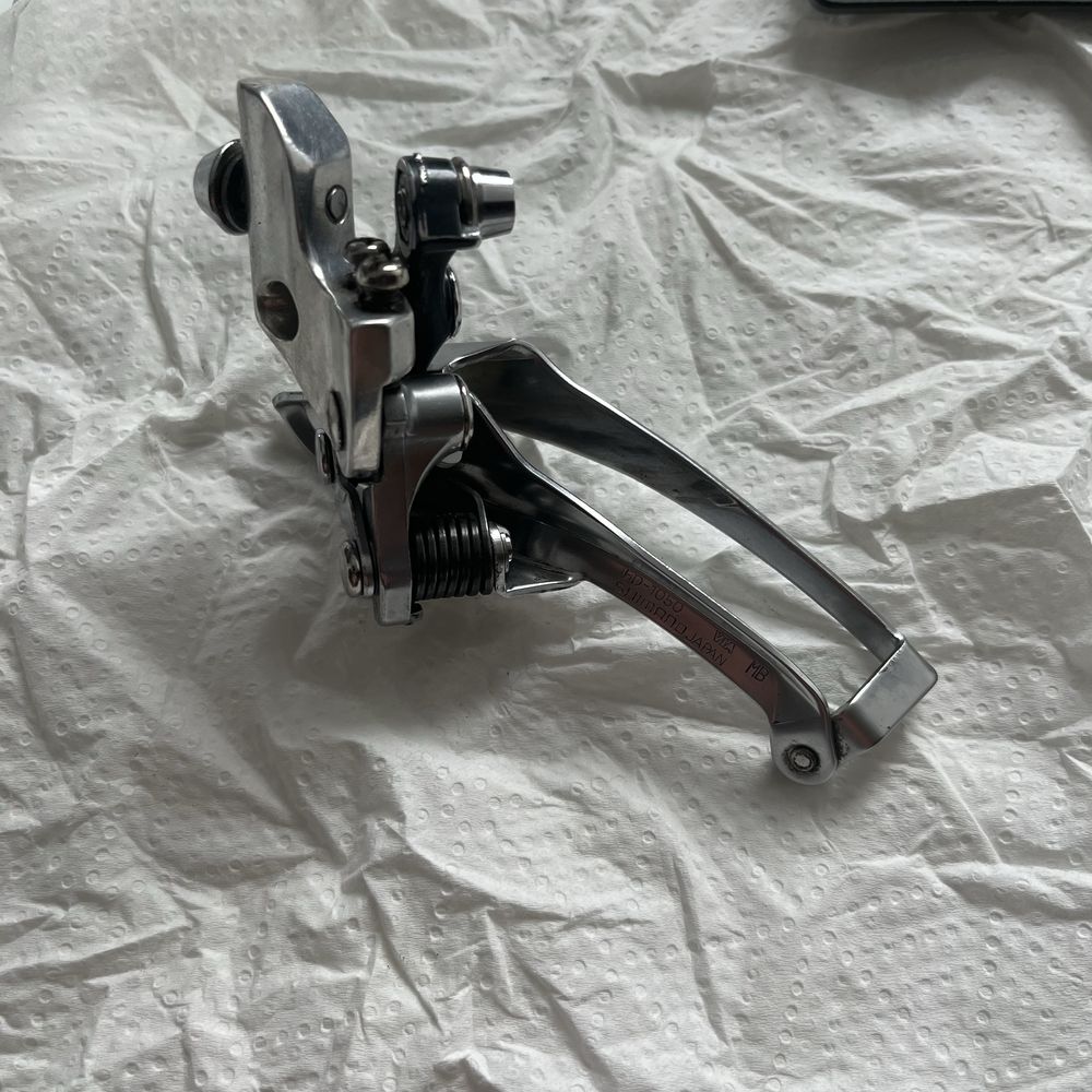 Shimano 105 przerzutka przód FD-1050