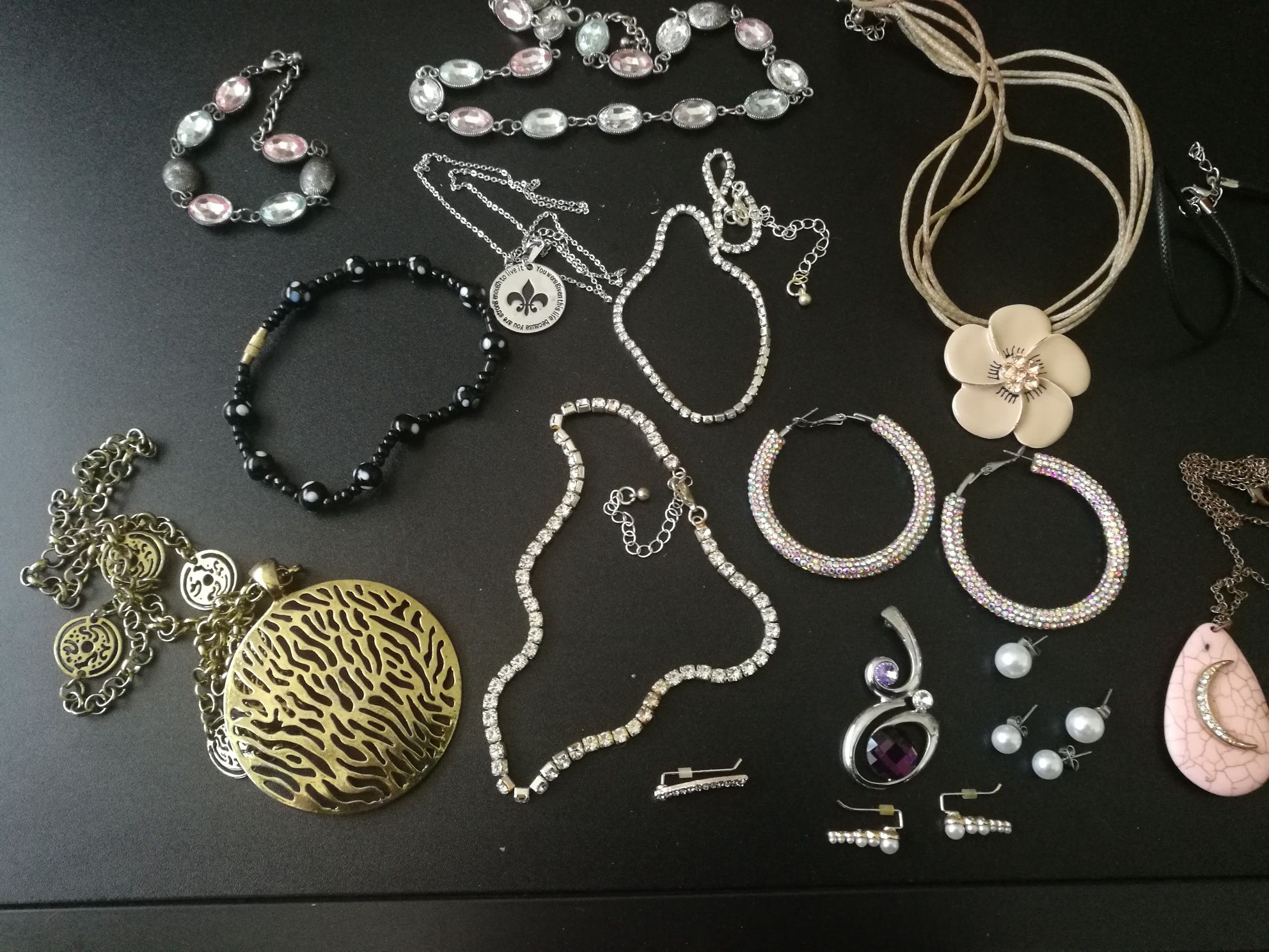 Conjunto de colares bijuterias