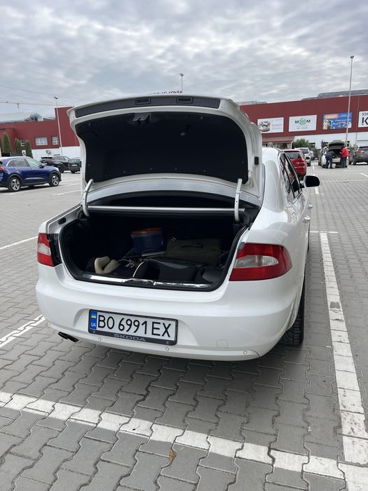 Skoda Superb 2.0d 2013 р
