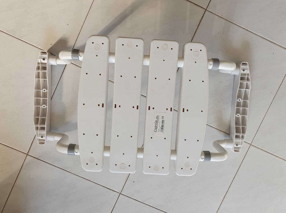 Banco / Assento Geriátrico para Banheira - García