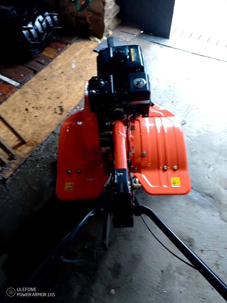 Glebogryzarka gatec750