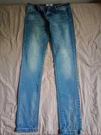 Sprzedam spodnie damskie jeans rozm 36.