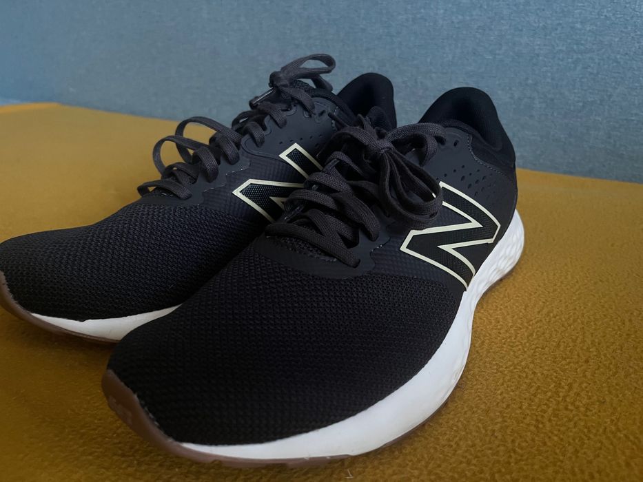 Кросівки New Balance 520