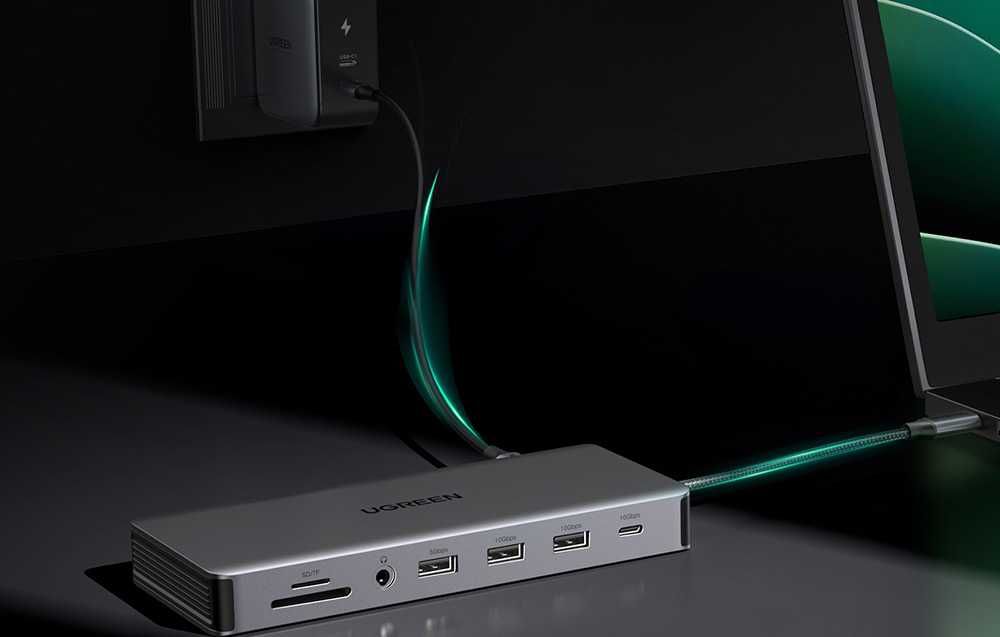 UGREEN 15978 Revodok Pro Stacja dokująca USB C 13 w 1 10 Gb/s