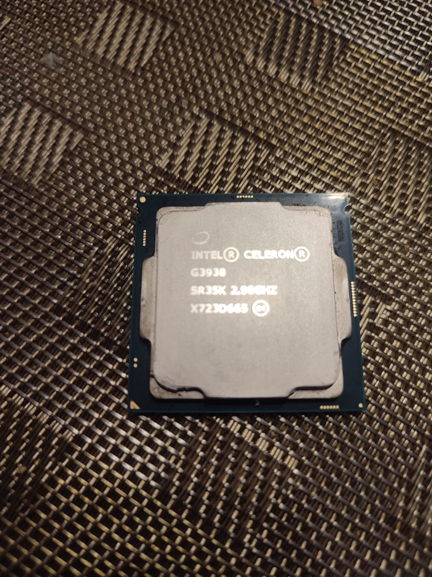 Процесор Intel Celeron g3930 (2/2)