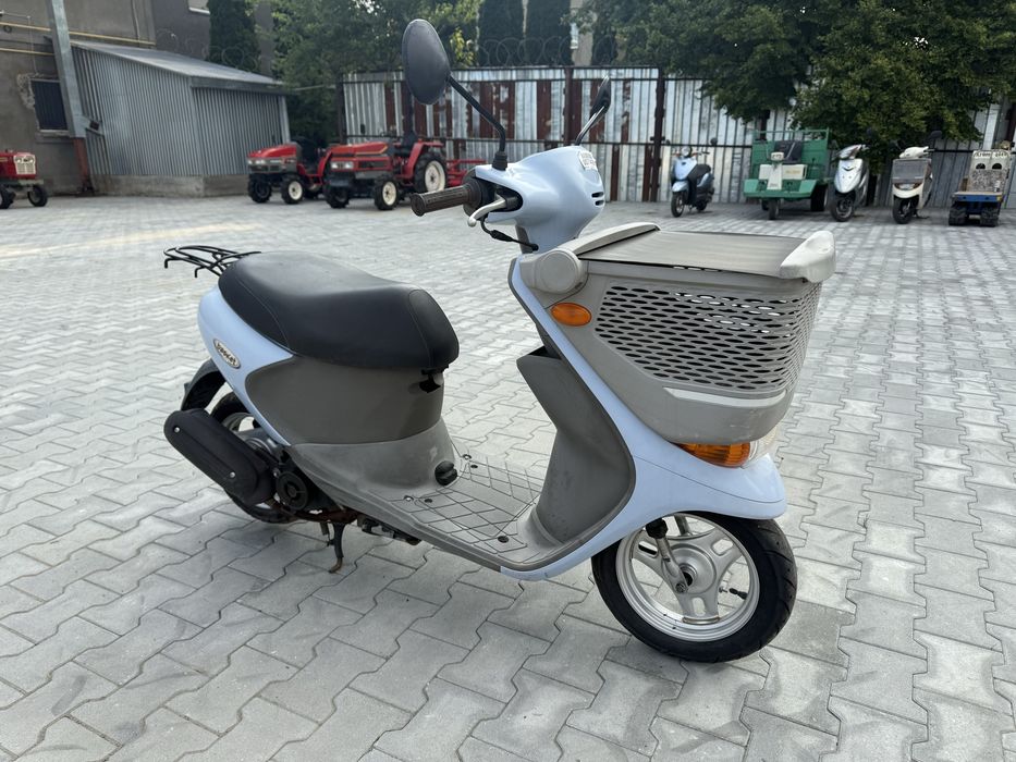Японський мопед Suzuki Lets 4 basket з корзинкою