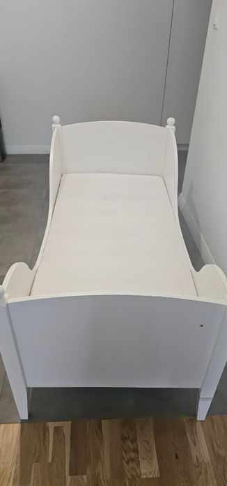 Łóżeczko drewniane