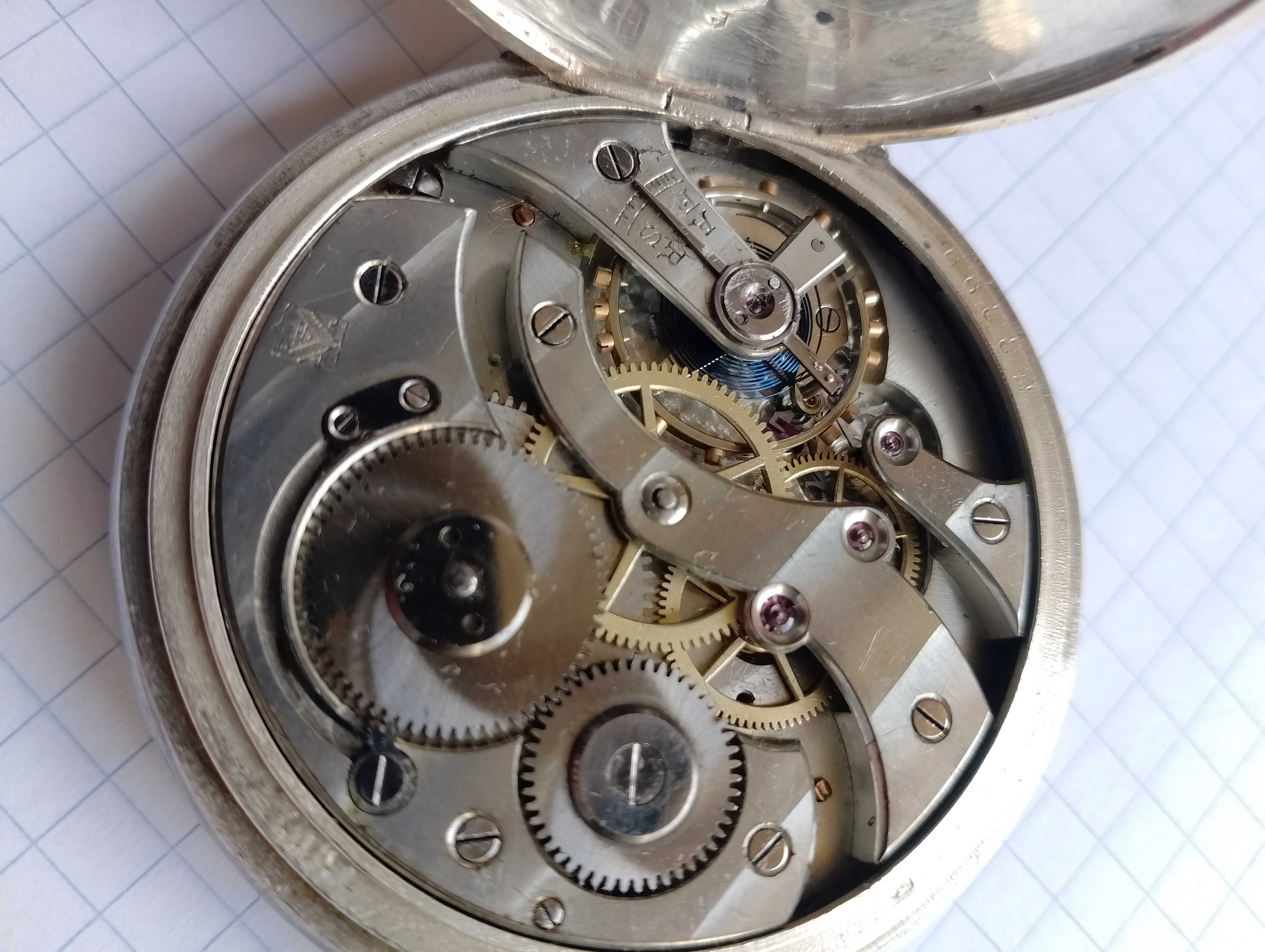 Карманные серебряные закрытые часы - H. MOSER. Швейцария.