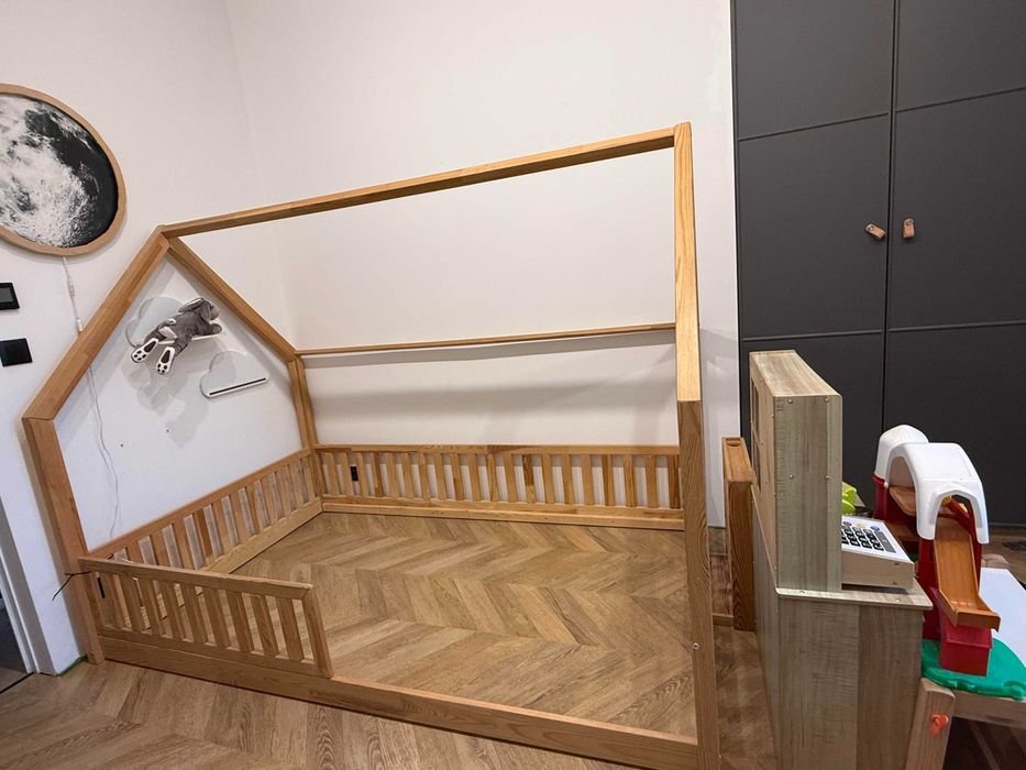 Stelaż łóżka dla dzieci drewniany pod materac 120x200