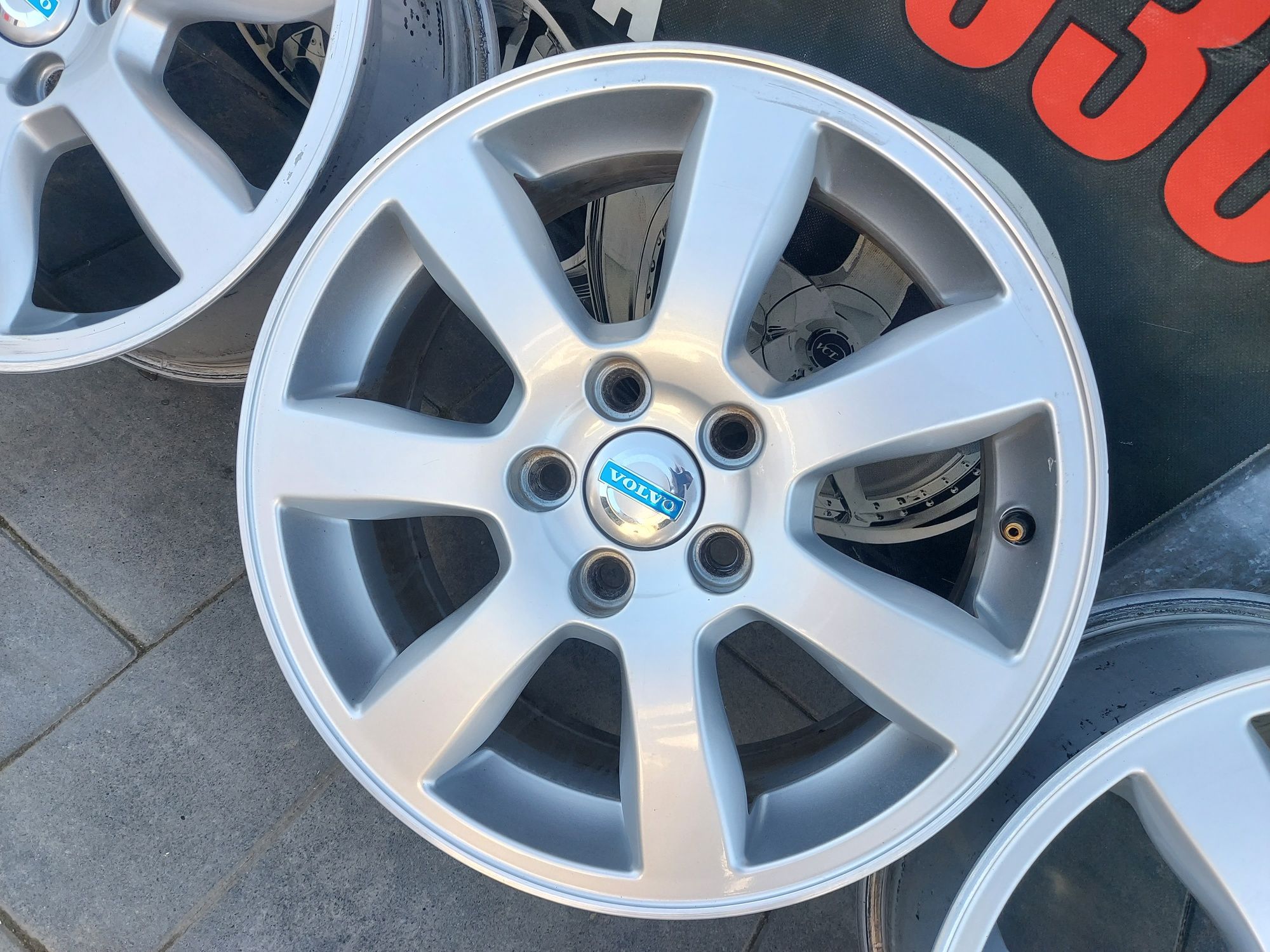 Alufelgi 16 cali 5x108 Volvo Oryginał V40