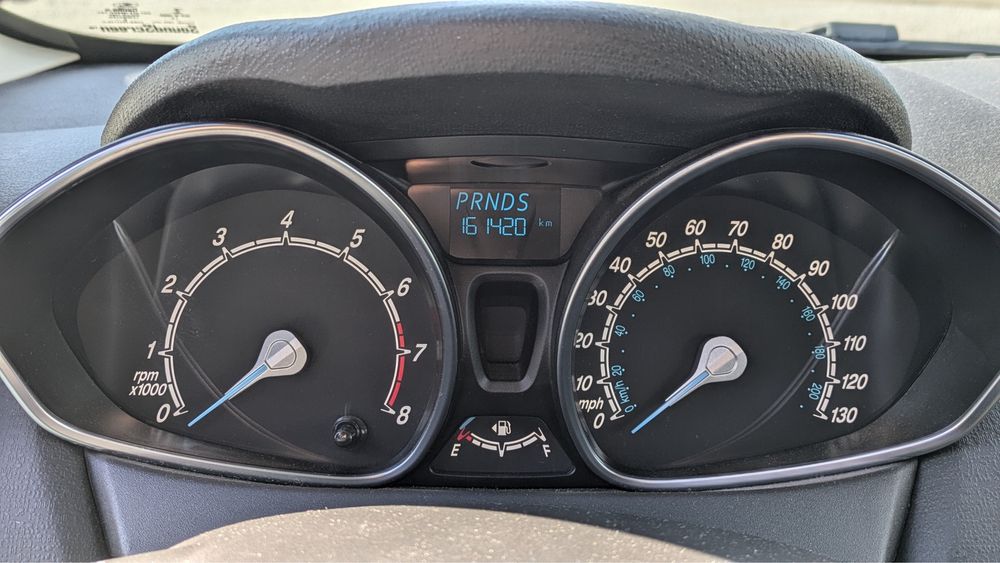 Продам Ford fiesta 2015
