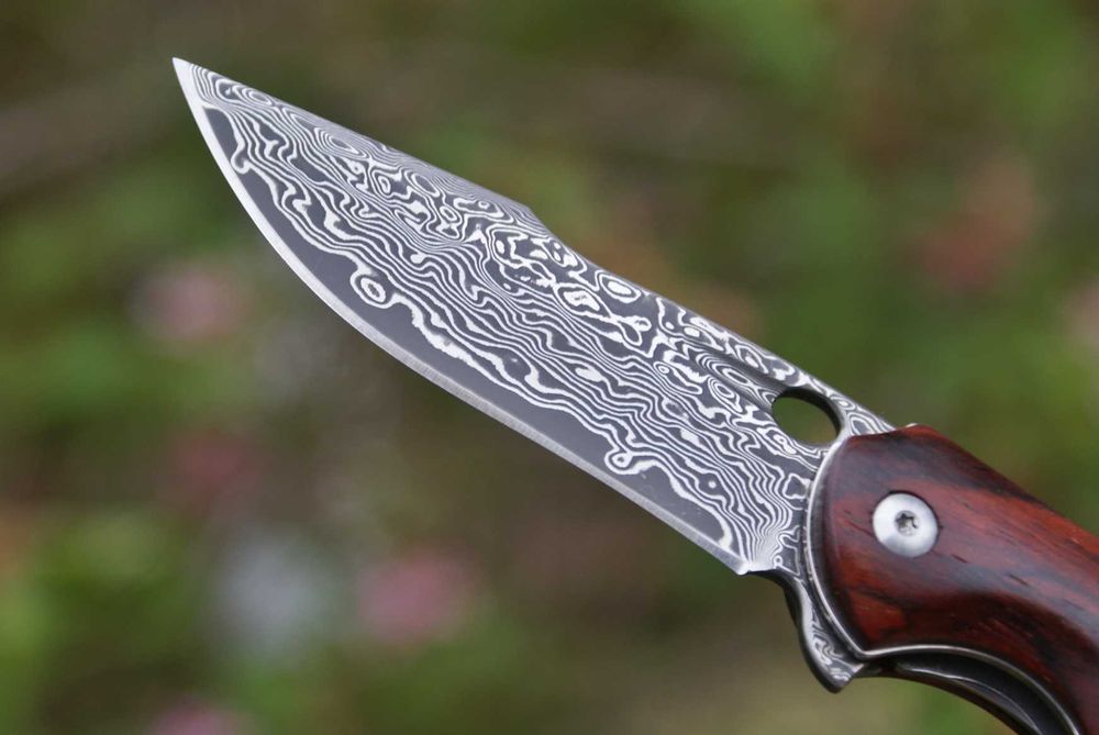 Nóż folder, damast, stal damasceńska stal VG 10, palisander model 2