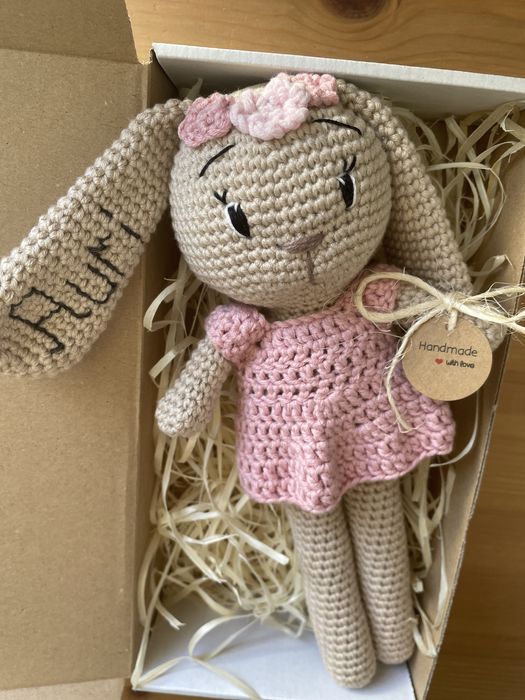 Maskotka zrobiona na szydełku rękodzieło handmade