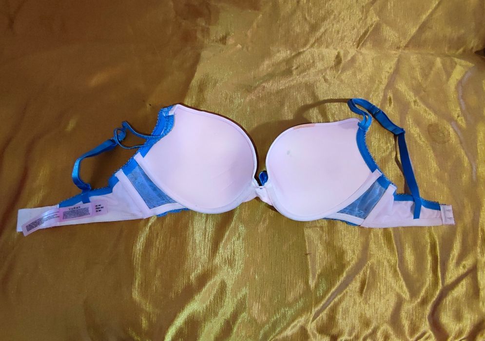 Бюстгальтер с пушапом в хорошем состоянии
