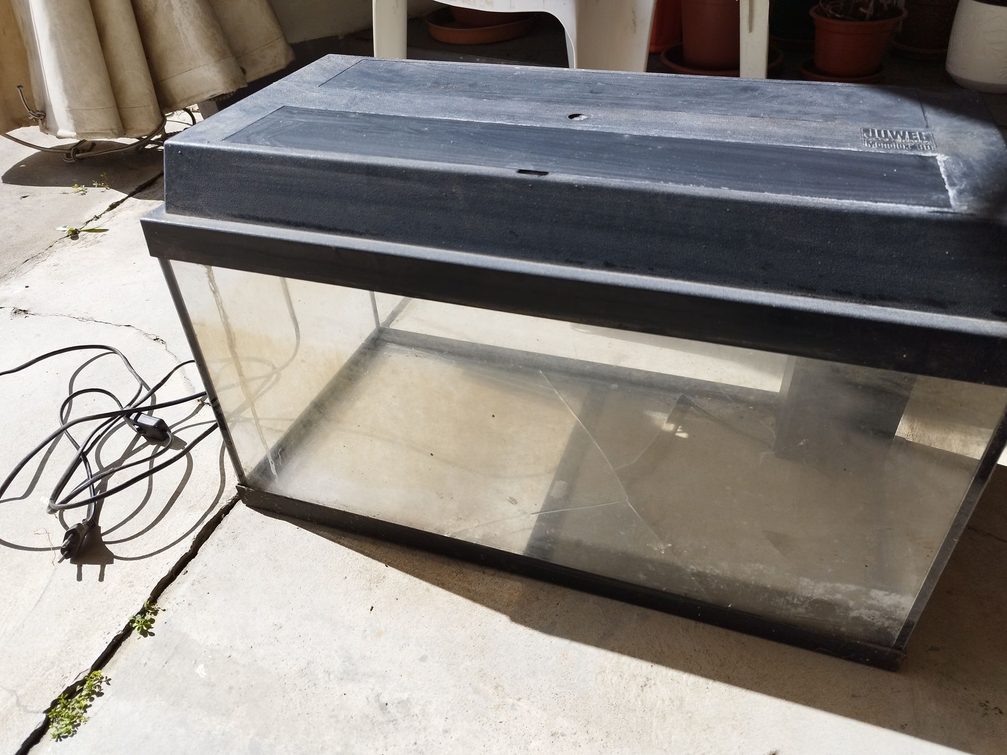 Material aquario diverso para desocupar