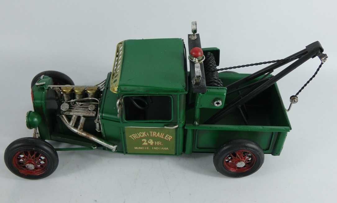 Metalowy model pojazd HOT ROD auto pomoc drogowa holownik 33 cm